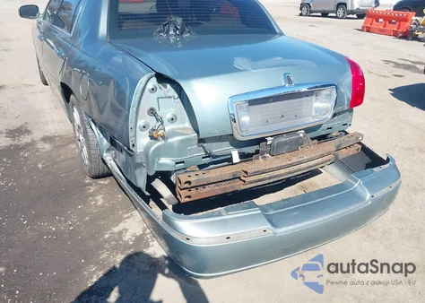 2006 Lincoln Town Car Signature из США, поврежденный, VIN 1LNHM81V36Y633193